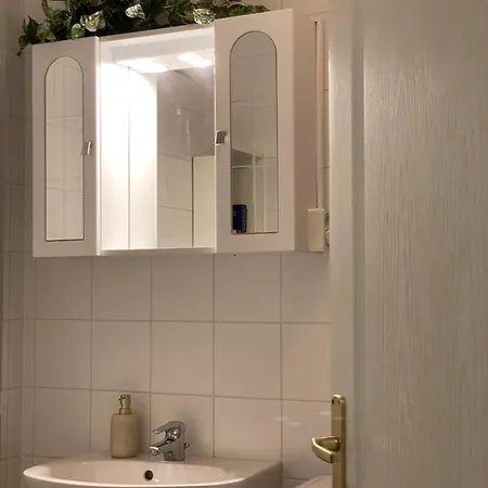 Viktória ~vízparti ~ Medencés ~ Apartman Apartman