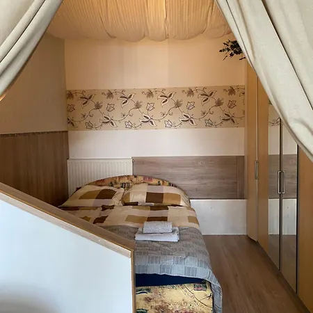 Viktória ~vízparti ~ Medencés ~ Apartman Siófok