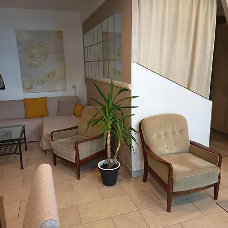 Viktoria ~vizparti ~ Medences ~ Apartment